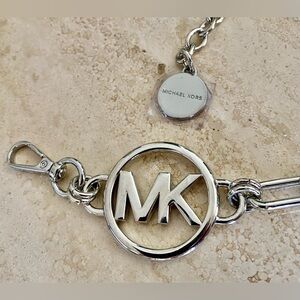 MICHAEL KORS Logo Silver Chain Belt | NWOT | Small